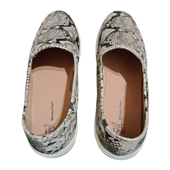 Time And Tru Size11W Shoes Womens Snake Print Slip-On Fashion Sneakers - Picture 6 of 8